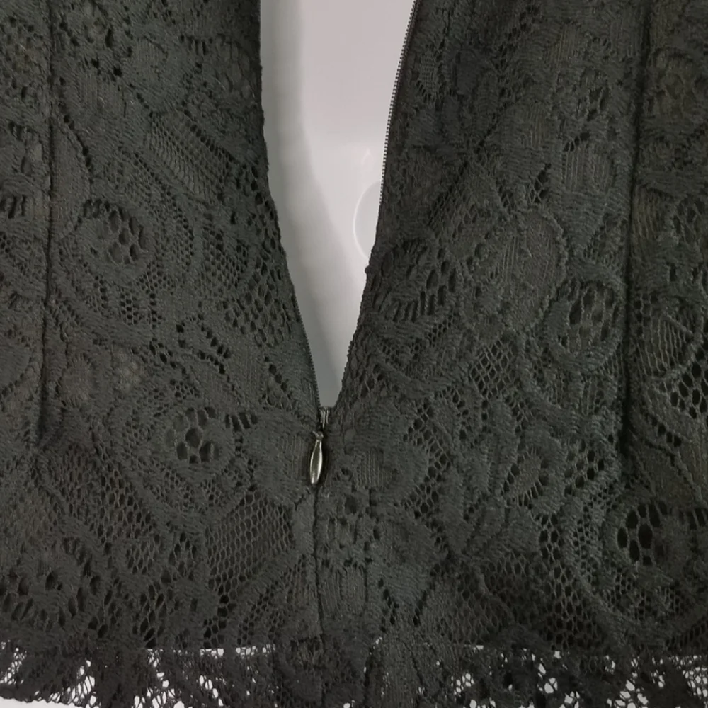 Aqua Black Lace Sleeve Top Size Small
